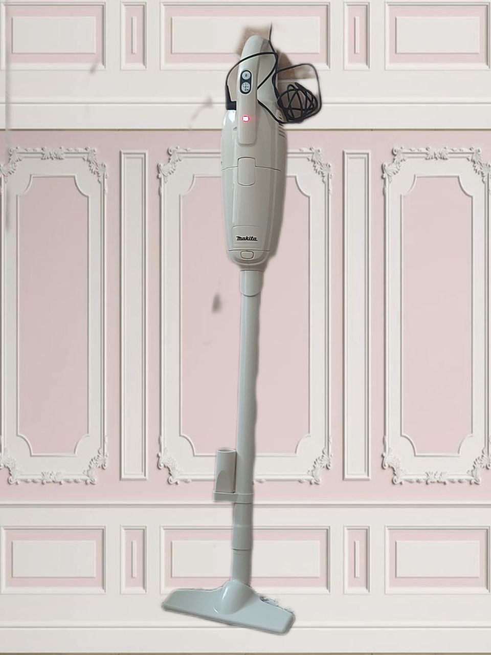 جارو شارژی ماکیتا مدل CL104DWY سبک و پرقدرت